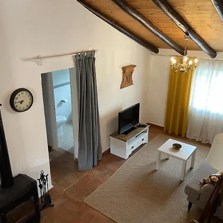 בית נופש Casa Olivia - Charming Renovated With Panoramic Views טאווירה