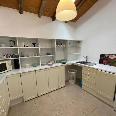 Casa Olivia - Charming Renovated With Panoramic Views בית נופש טאווירה